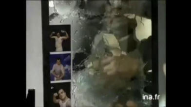 Publicité 2000 Crunch Céréales (Les Poufiasses elles emmerdent le gars, lui il a rien fait)